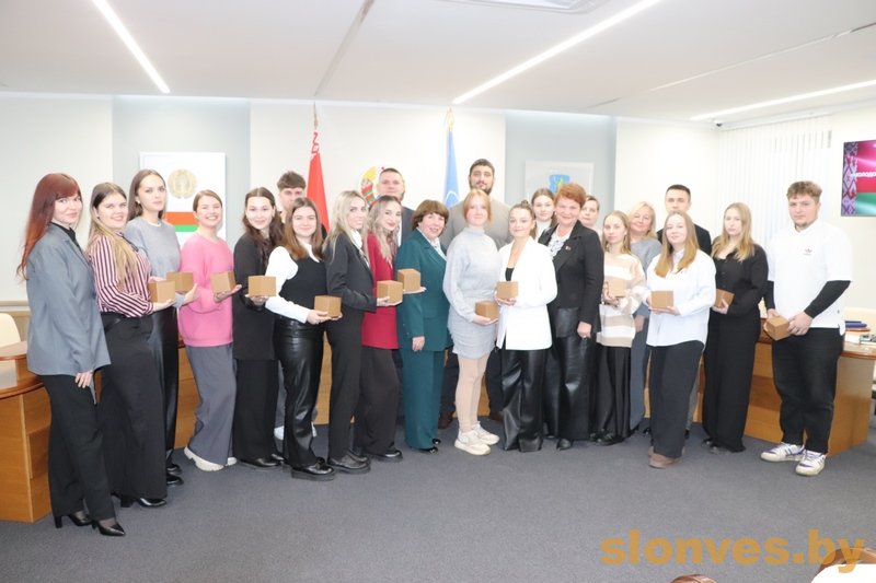 Молодое поколение — богатство страны