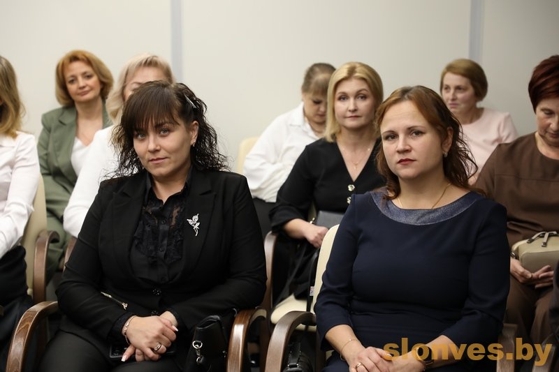 Торжественный прием в честь Дня матери от имени председателя Слонимского райисполкома